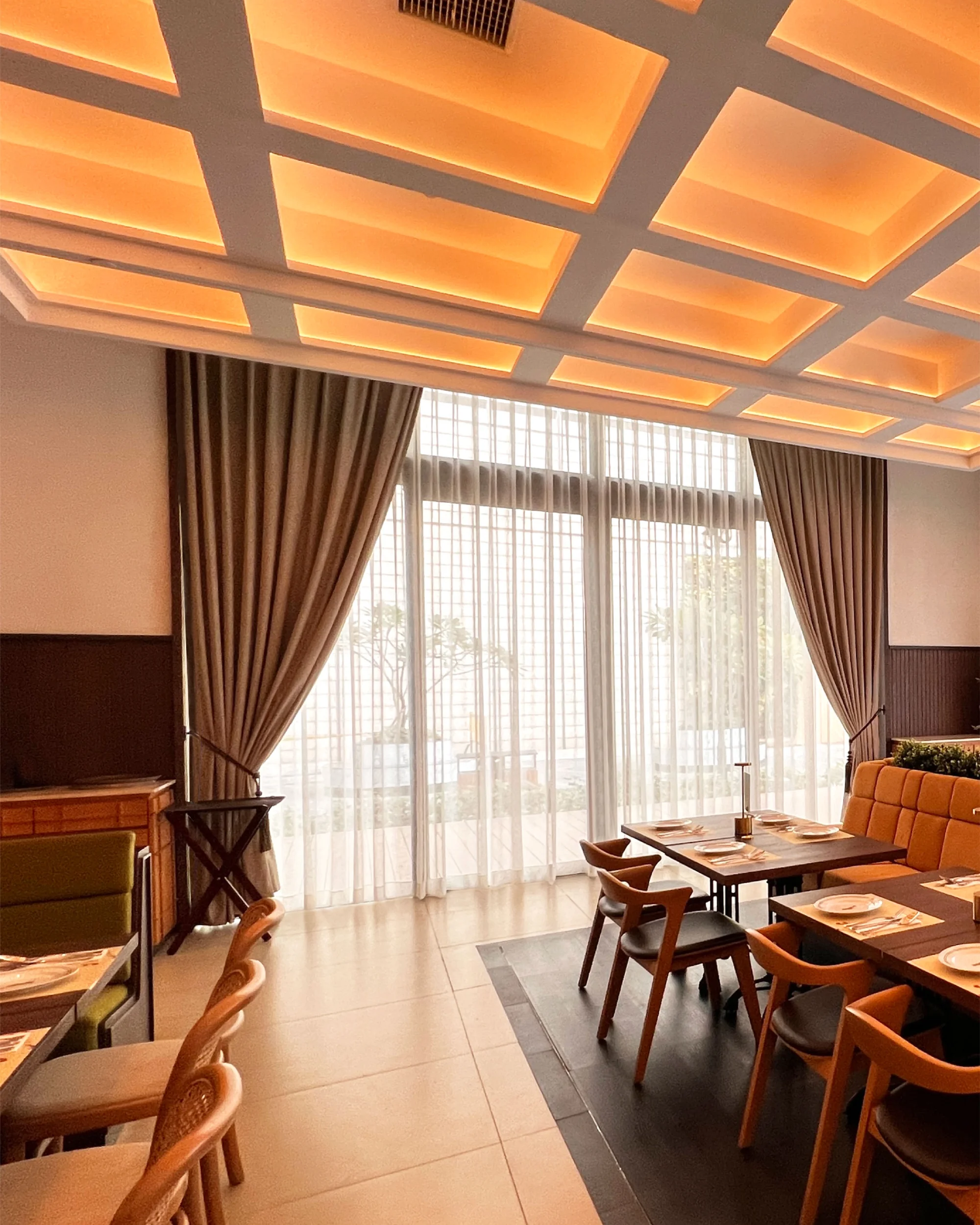 PARC & 9TH RESTAURANT — 2