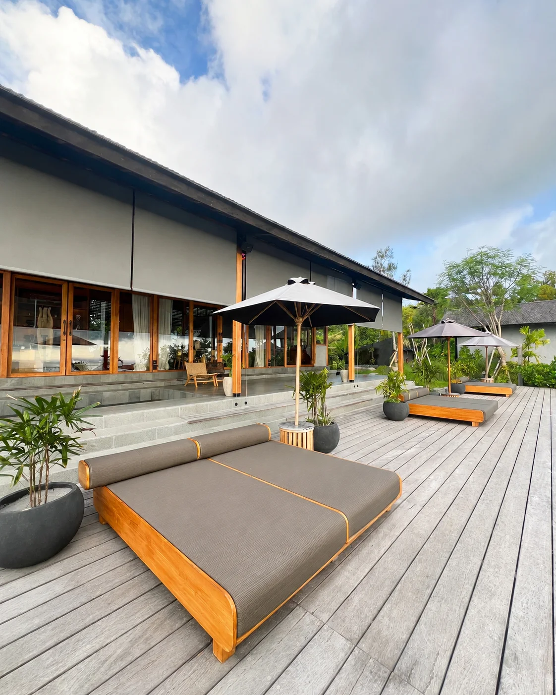 DOM ULUWATU RESORT — 2