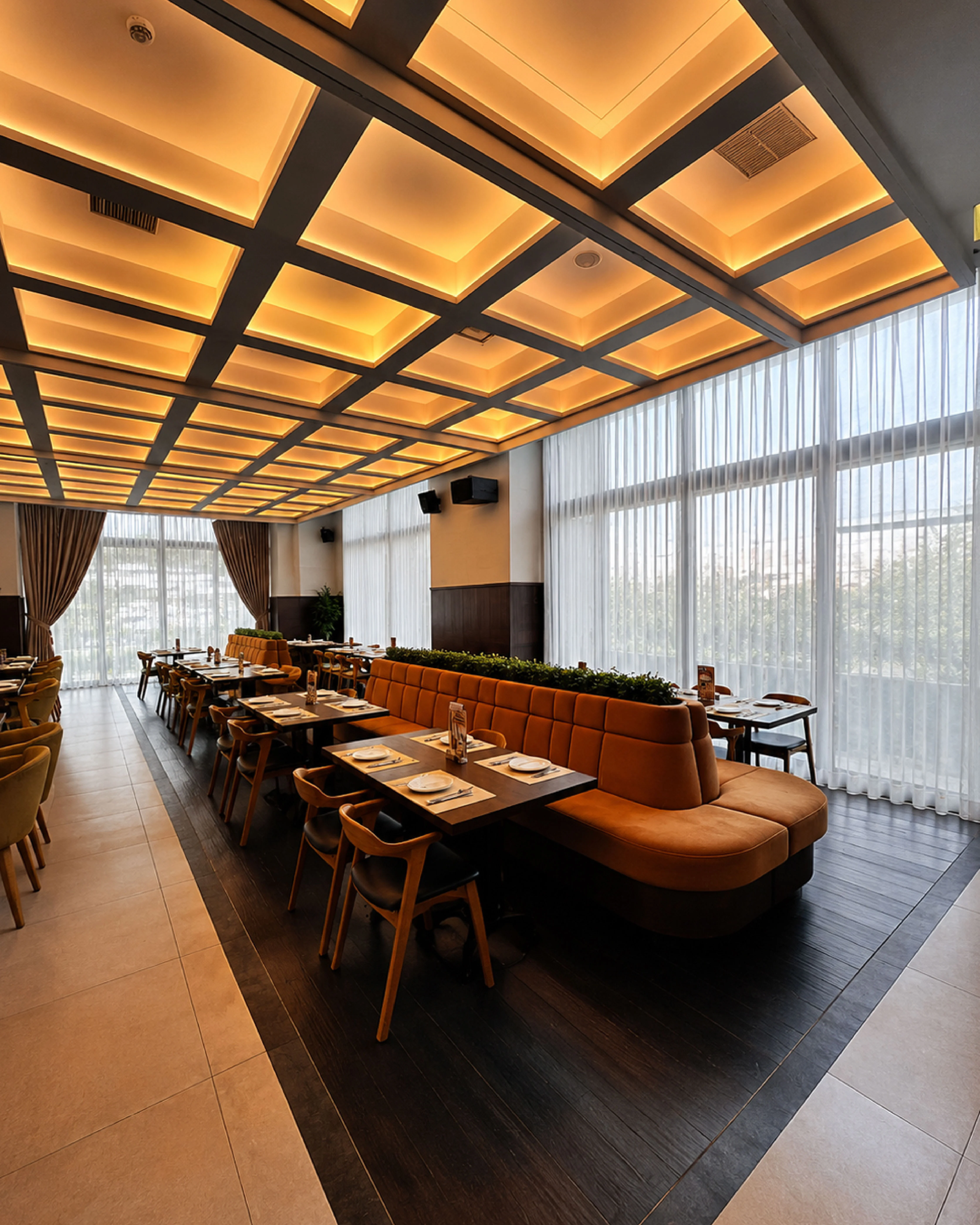 PARC & 9TH RESTAURANT
