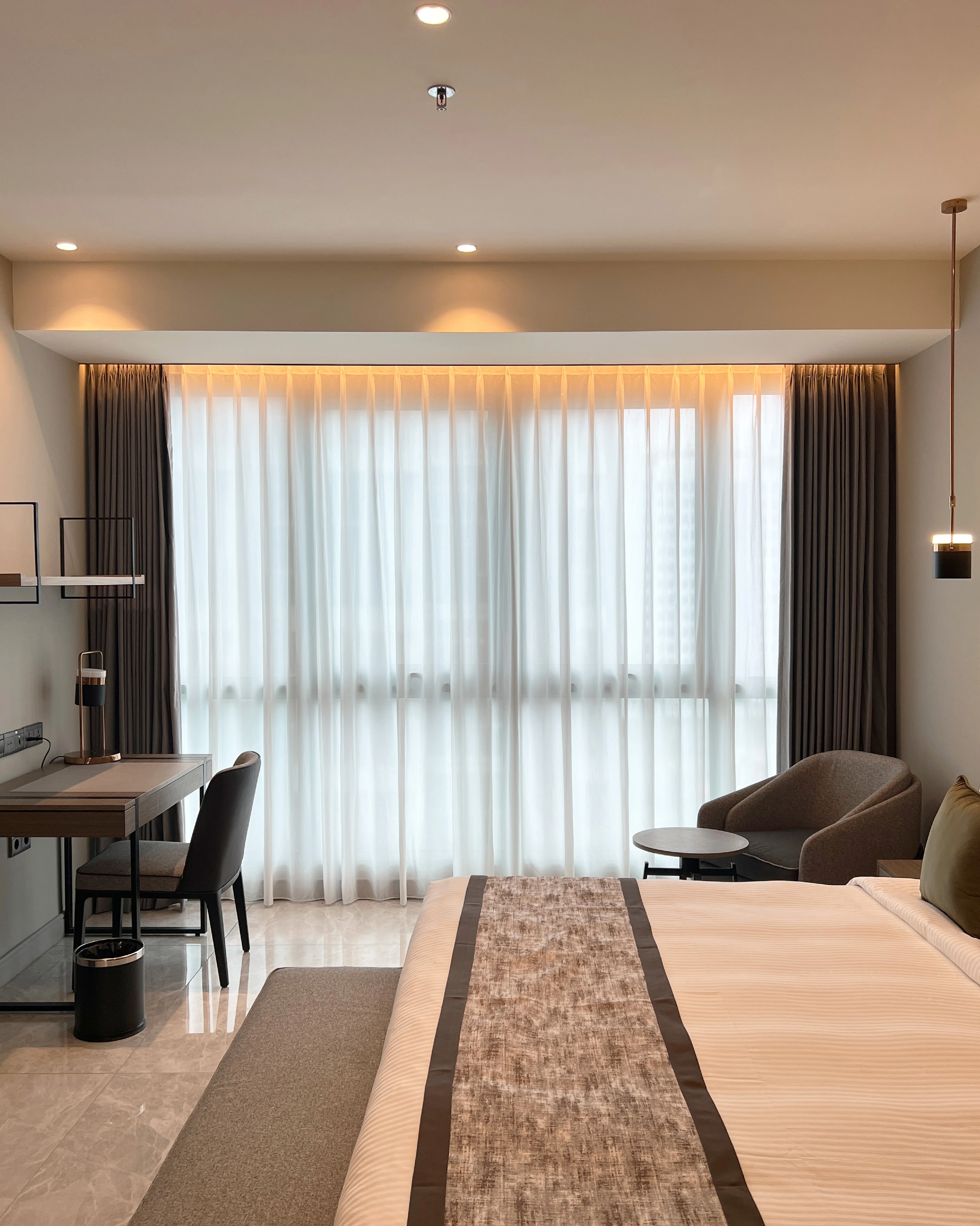 THE STATURE HOTEL — 4