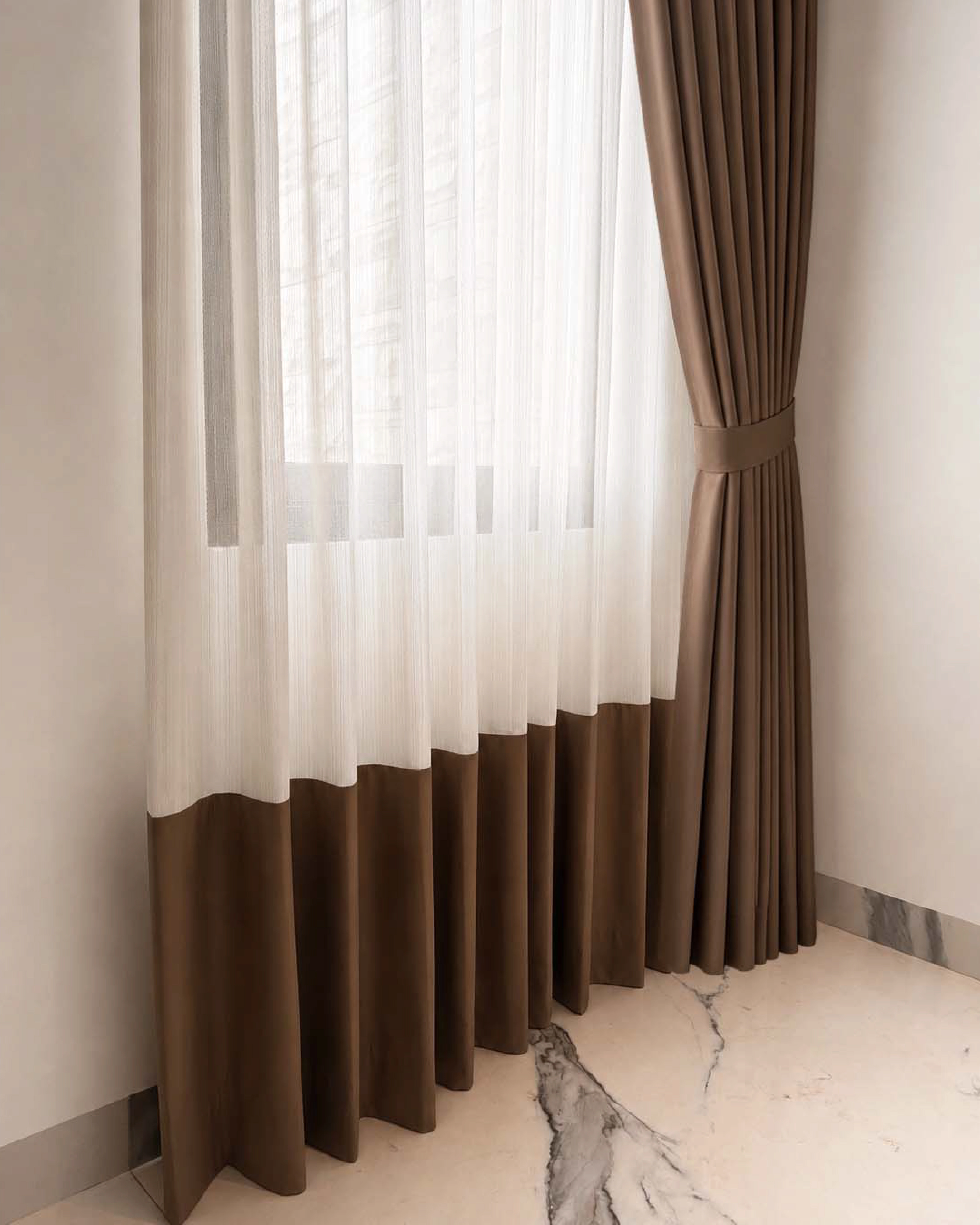 HOME OFFICE  PLUIT RESIDENCE — 2