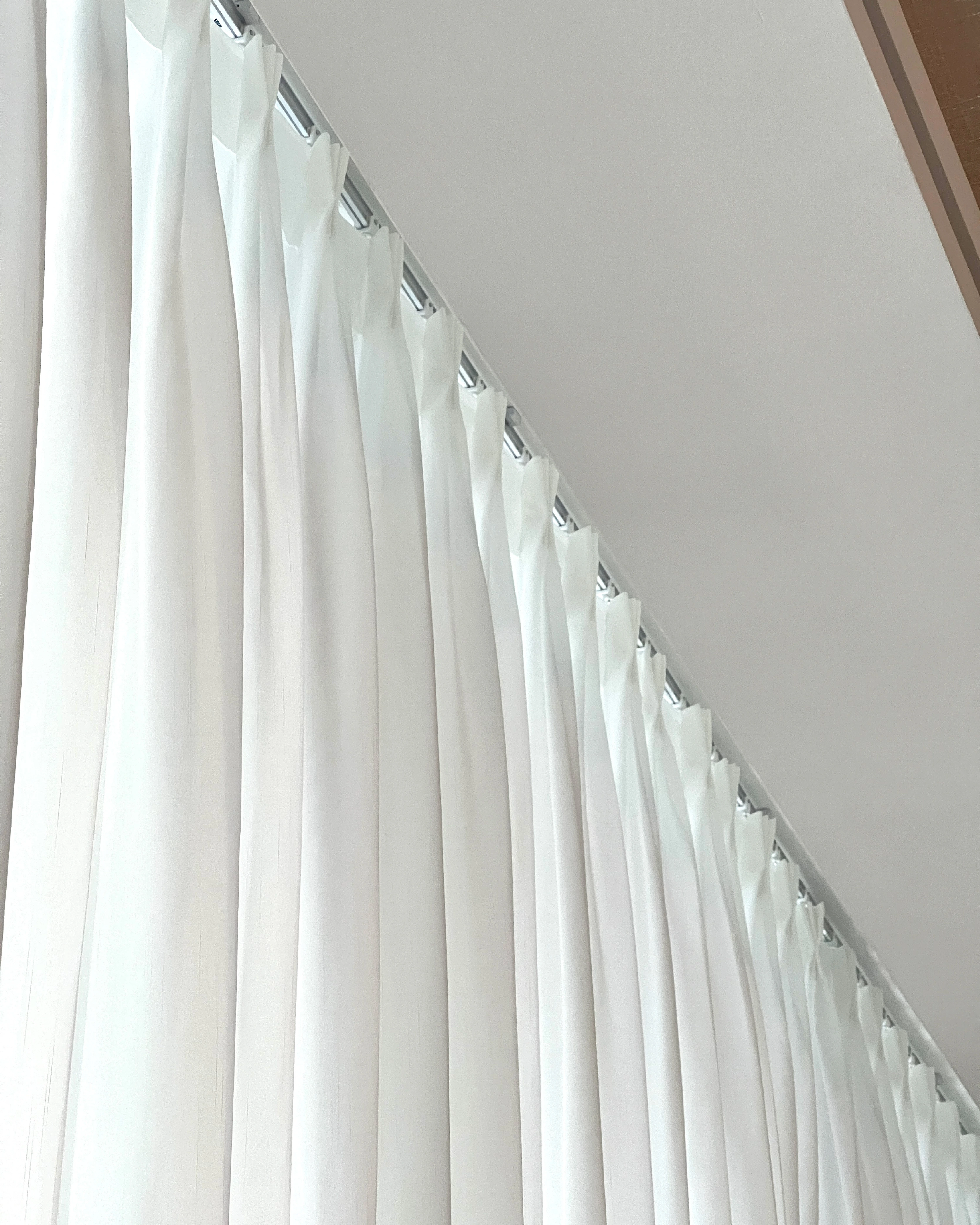 THE STATURE HOTEL — 3