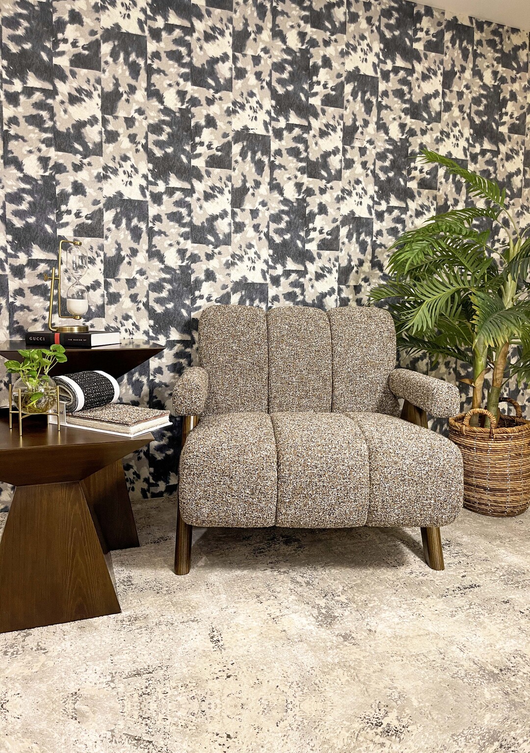 Armchair Dengan Kain Pilihan Berkualitas Dari Serba Antik: Boyd Armchair