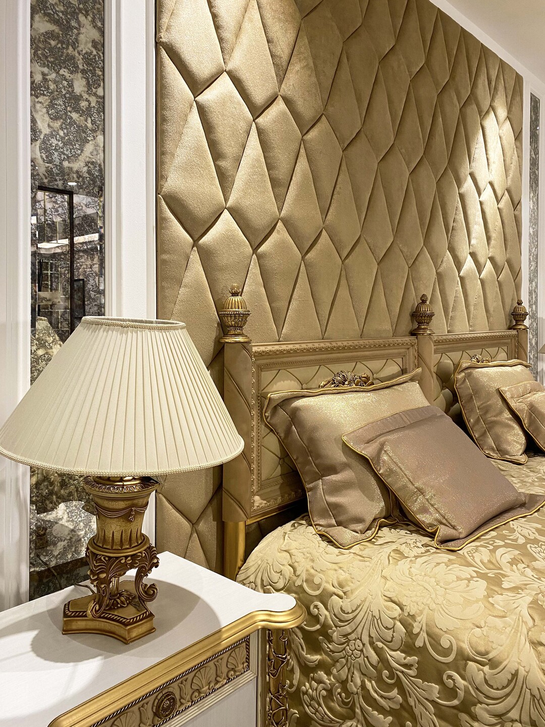 Ciptakan Kamar Tidur Elegan Idaman Dengan Wallpanel Dari Serba Antik!